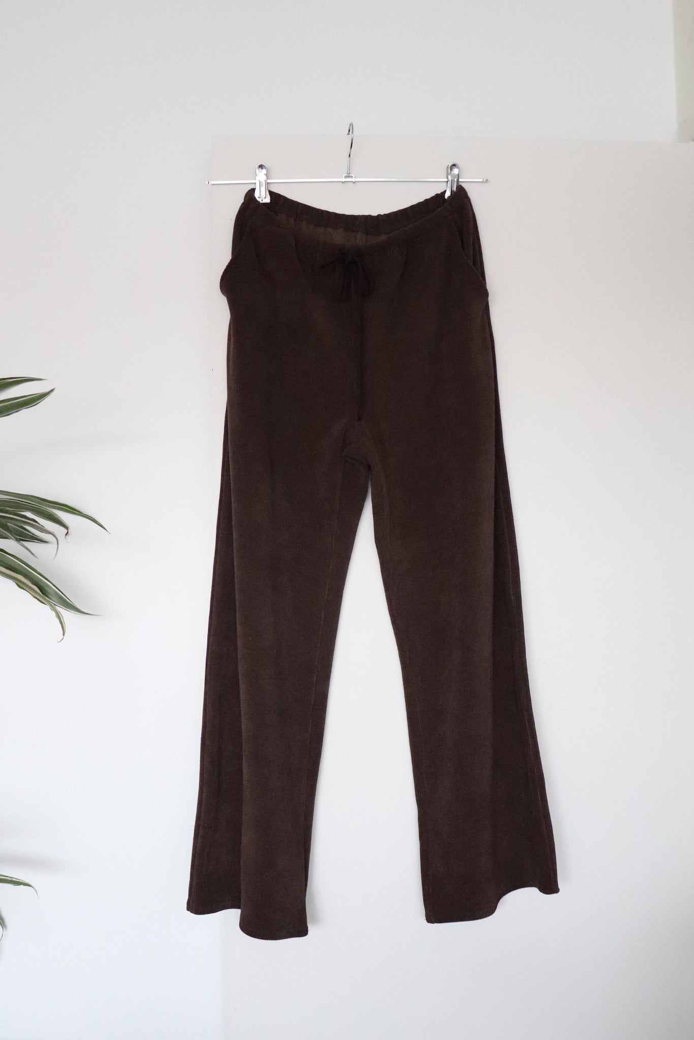 'Michèle' Pantalon décontracté en fine velours côtelé - Marron