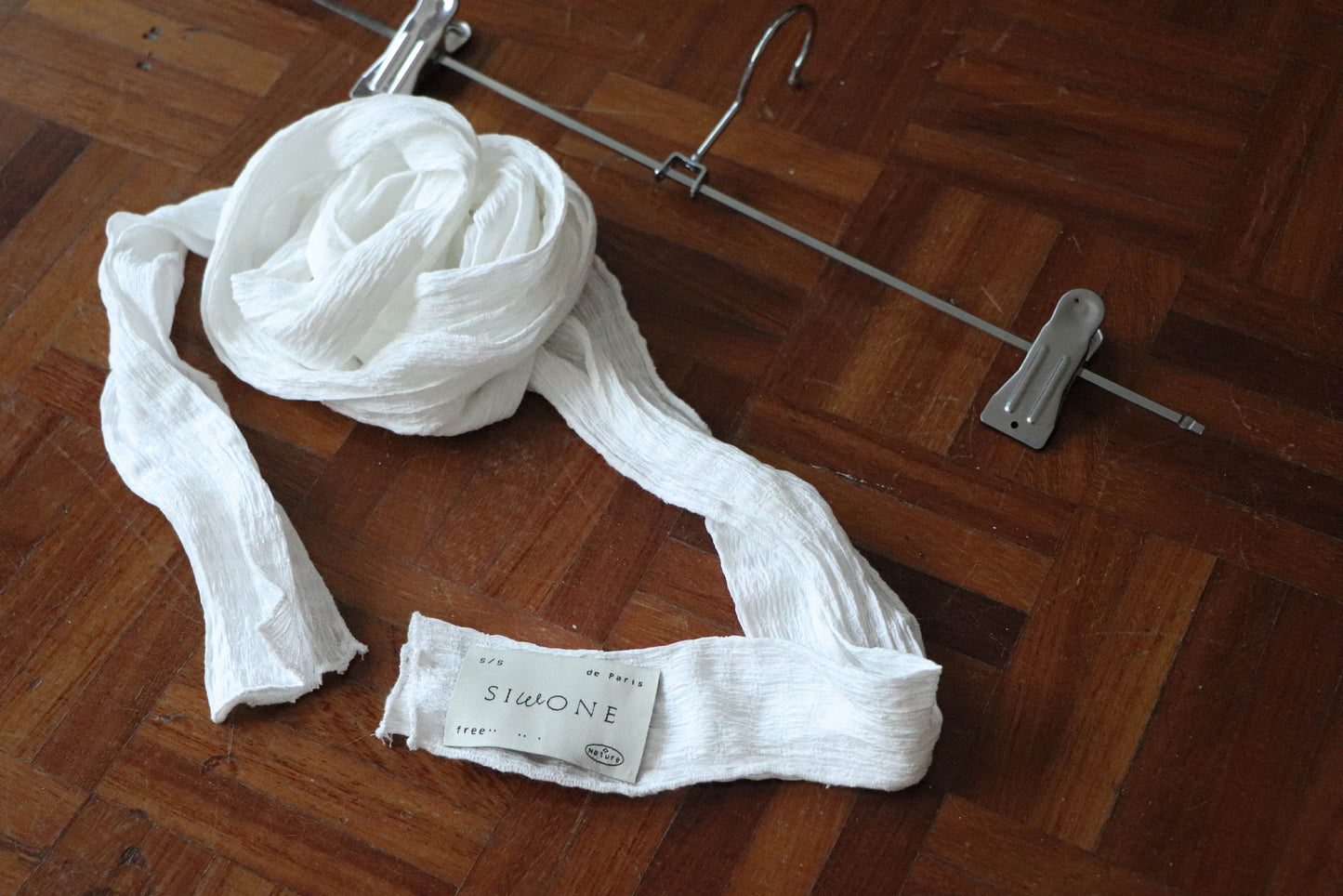 'Charlotte' Crunched scarf - Blanc