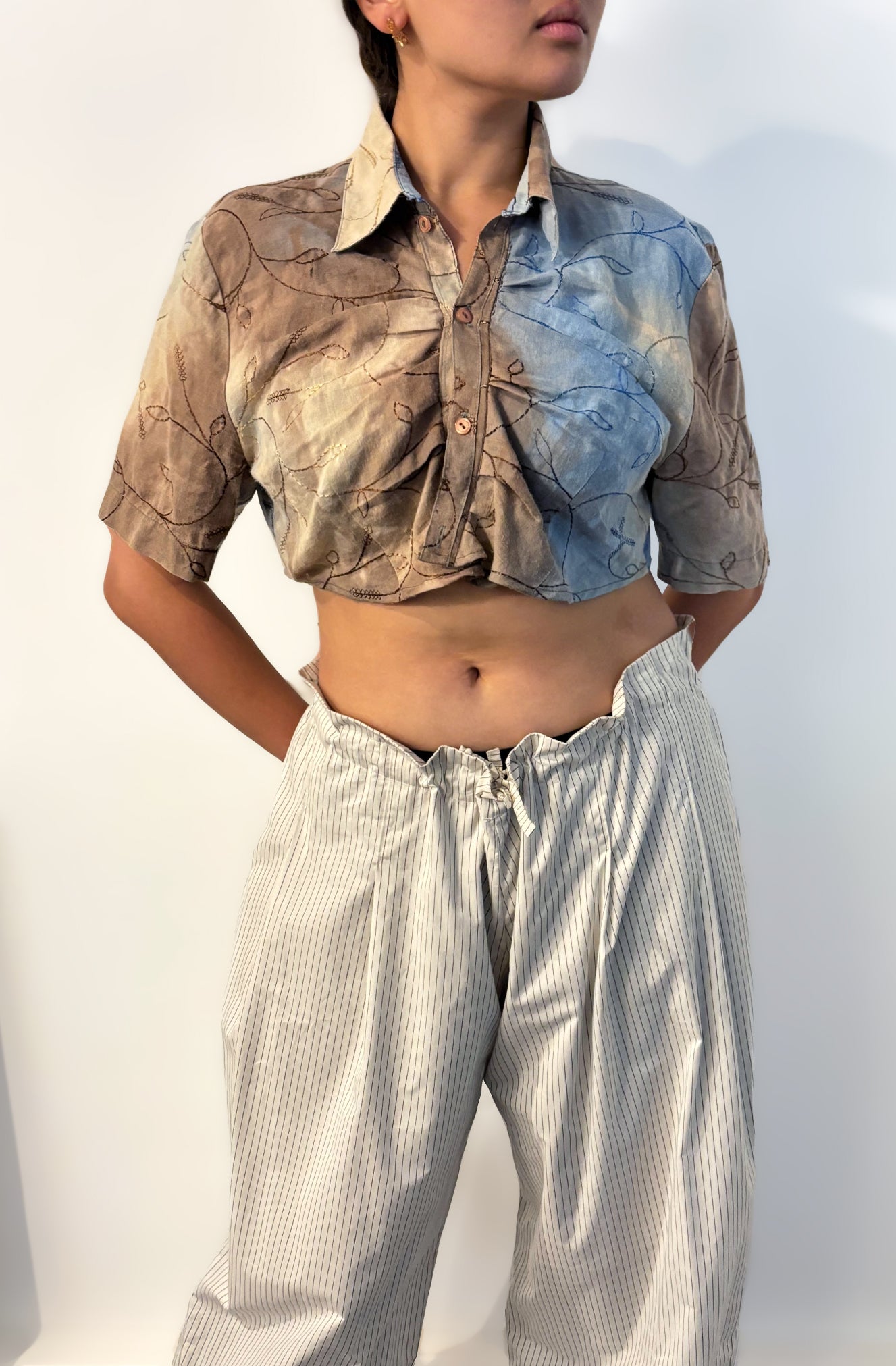 'Ava' Chemise vintage courte upcyclée - Pièce unique