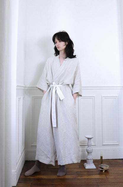 'Lou' Linen Dressing Gown - Washed Beige