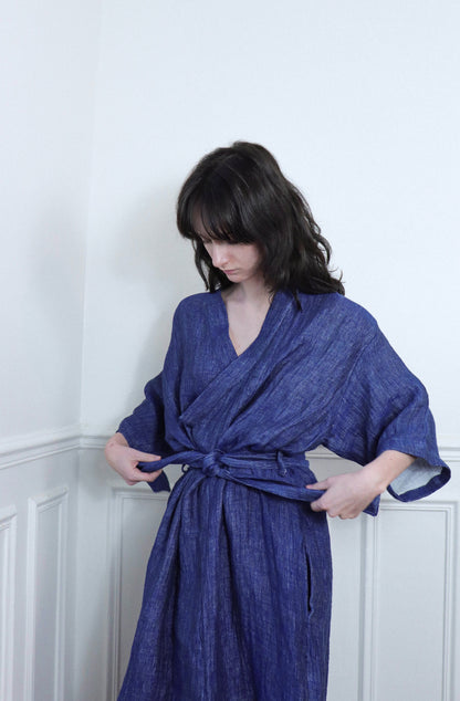 'Iaak' Linen Dressing Gown - Ribbon blue